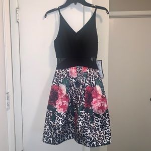 Xscape Women's Floral-Print Fit & Flare
Dress